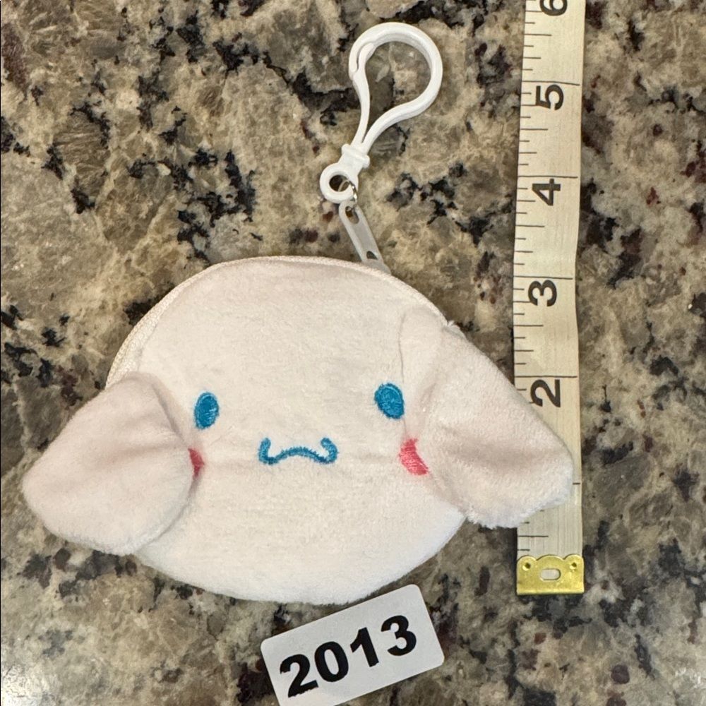 2013 Sanrio Soft Fabric Zipper Key Pouch